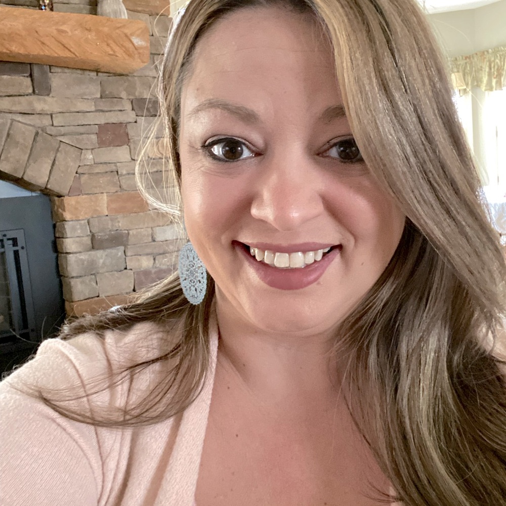 Meet your Posher, Kelly